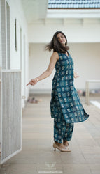 L / Deep Peacock Teal