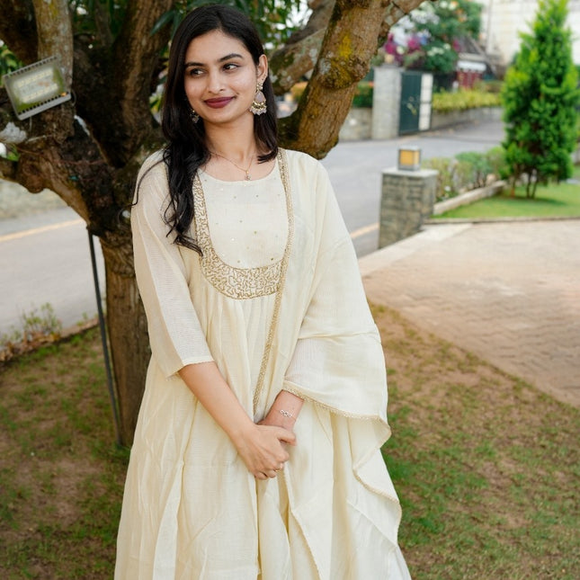 The Golden Trace Salwar Set