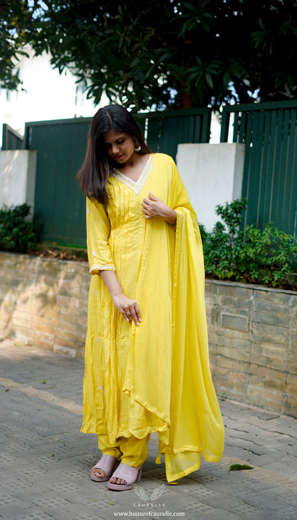 Sunlit V-Neck Salwar Set